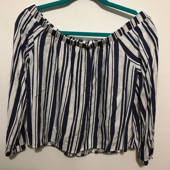 Tobi Blue and White Flowy Off the Shoulder Top - Picture 3 of 4